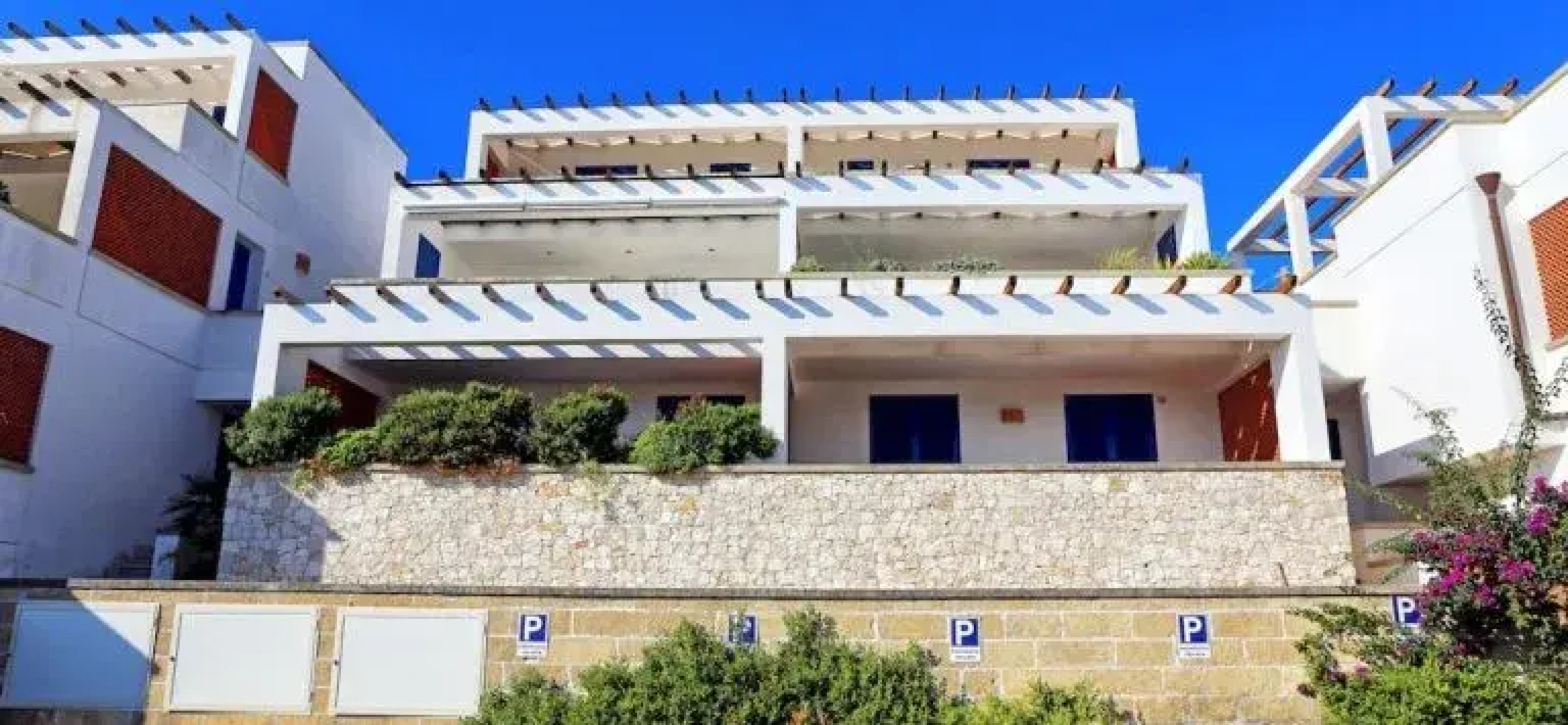 Terra Greci Apartments