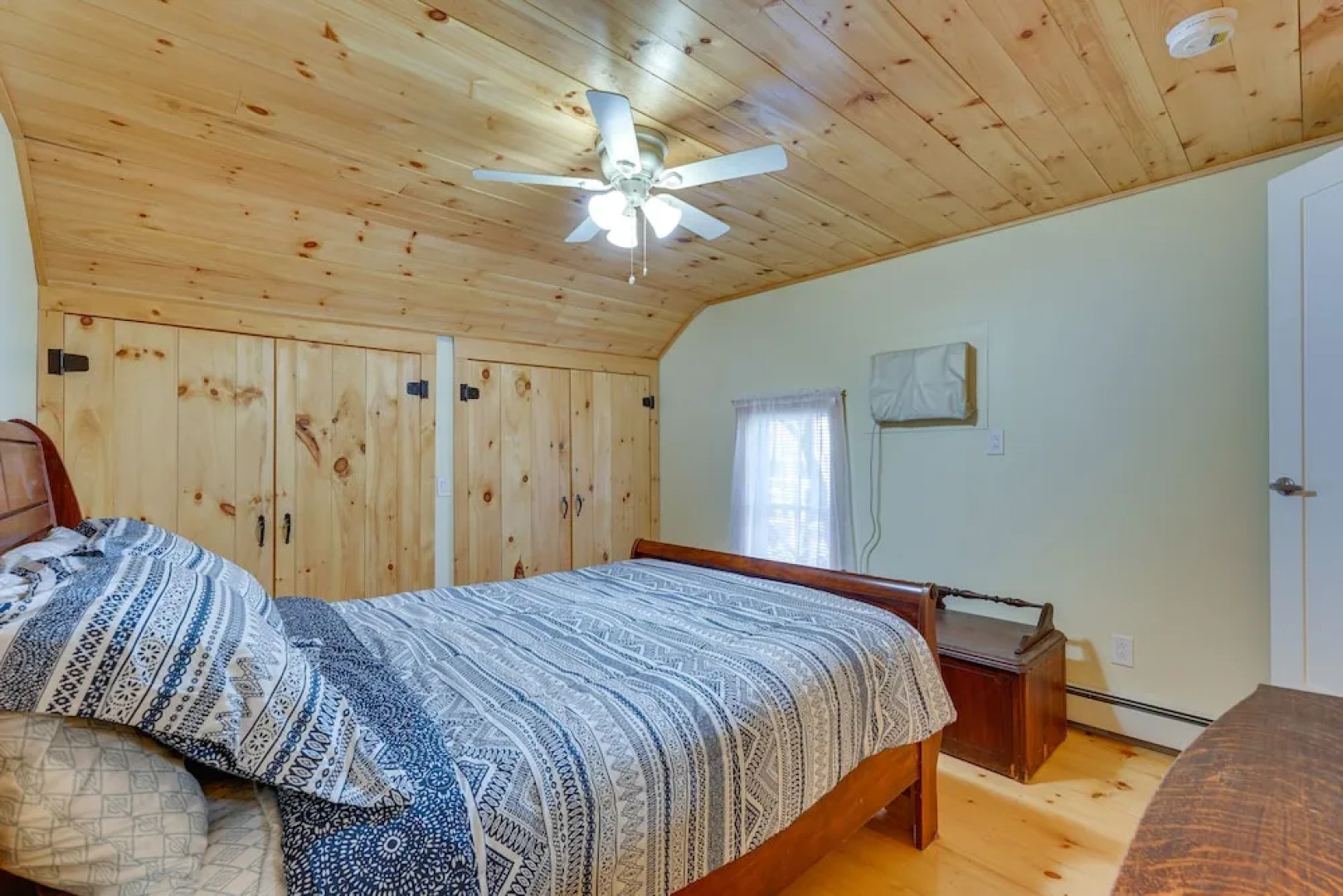 Inviting Chittenden Apartment Near Pico Mountain!