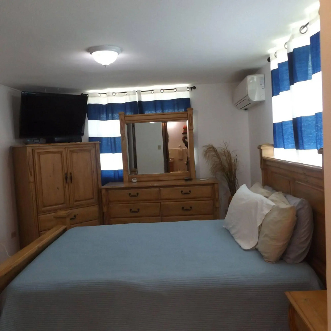 Front Beach Luxury Apartment