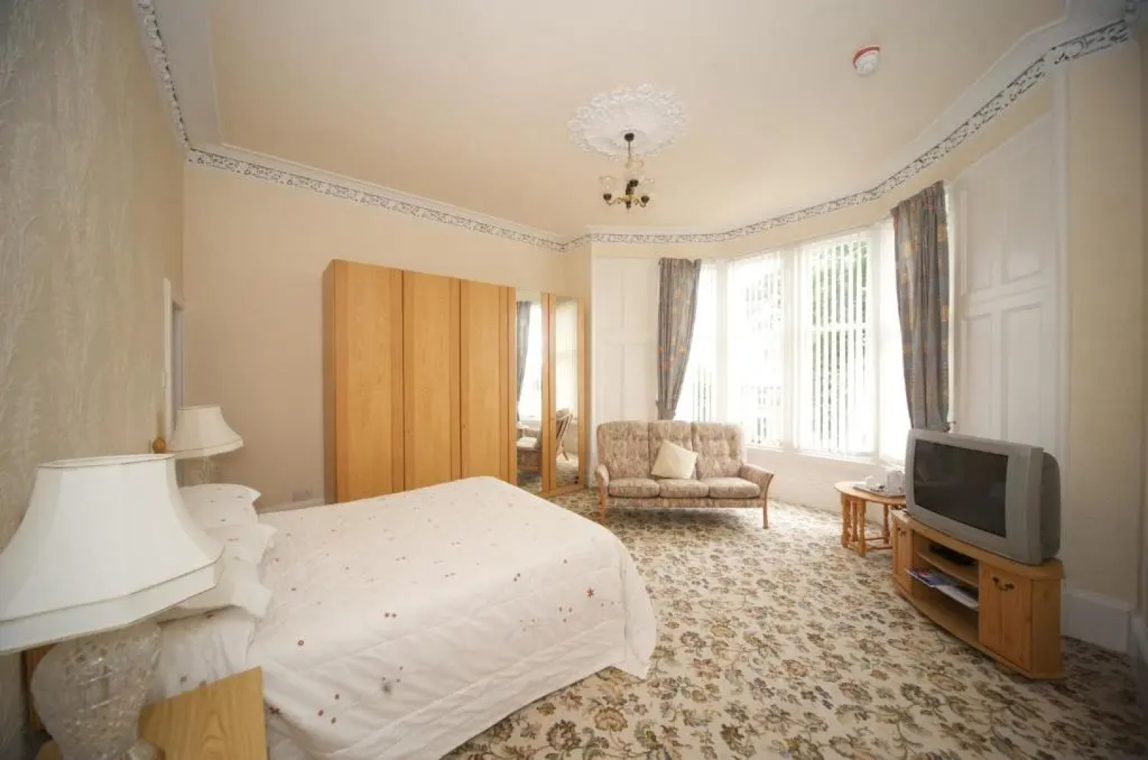 Dellwood Hotel