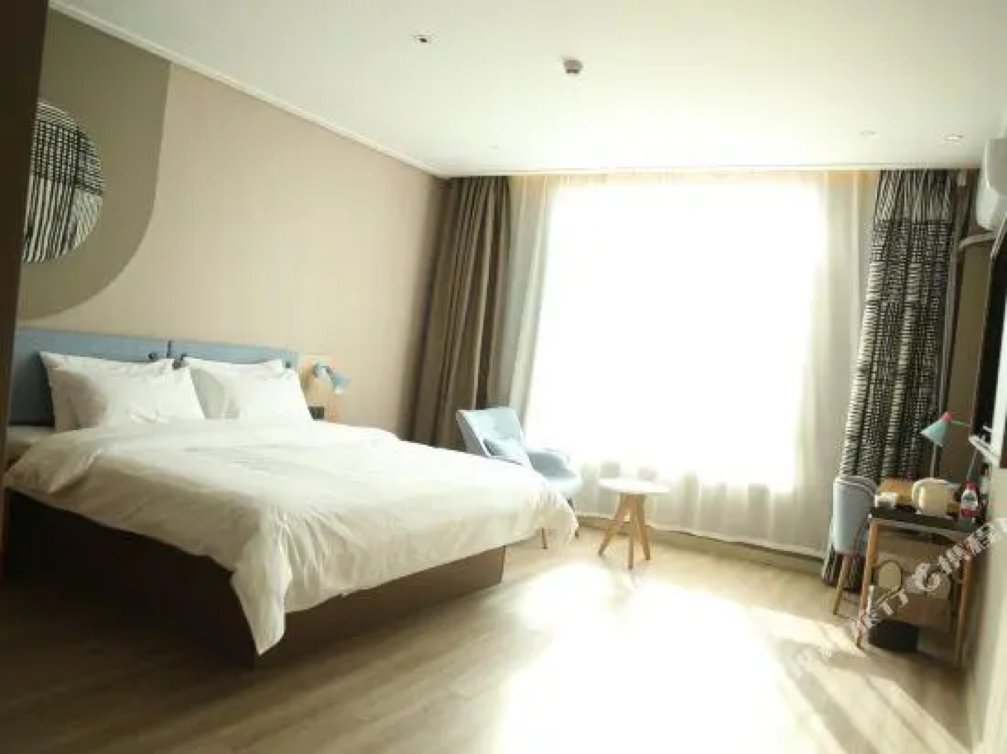 City Home Inn NEO (Linxia Central Plaza pedestrian Street Shop)