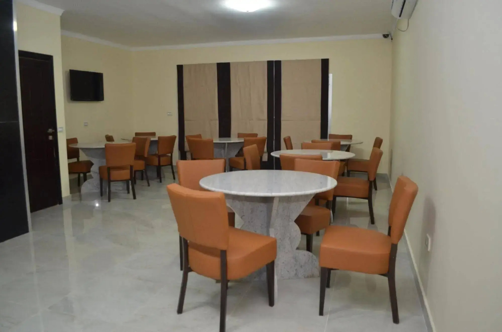 Hotel Pacific
