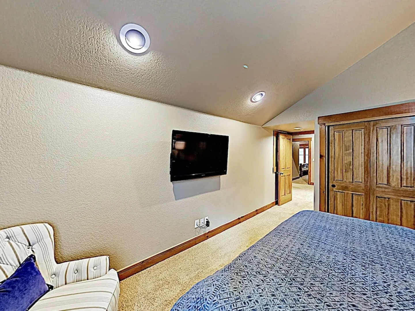 New Listing! Alpine Getaway W/ Deck, Near Skiing 3 Bedroom Home
