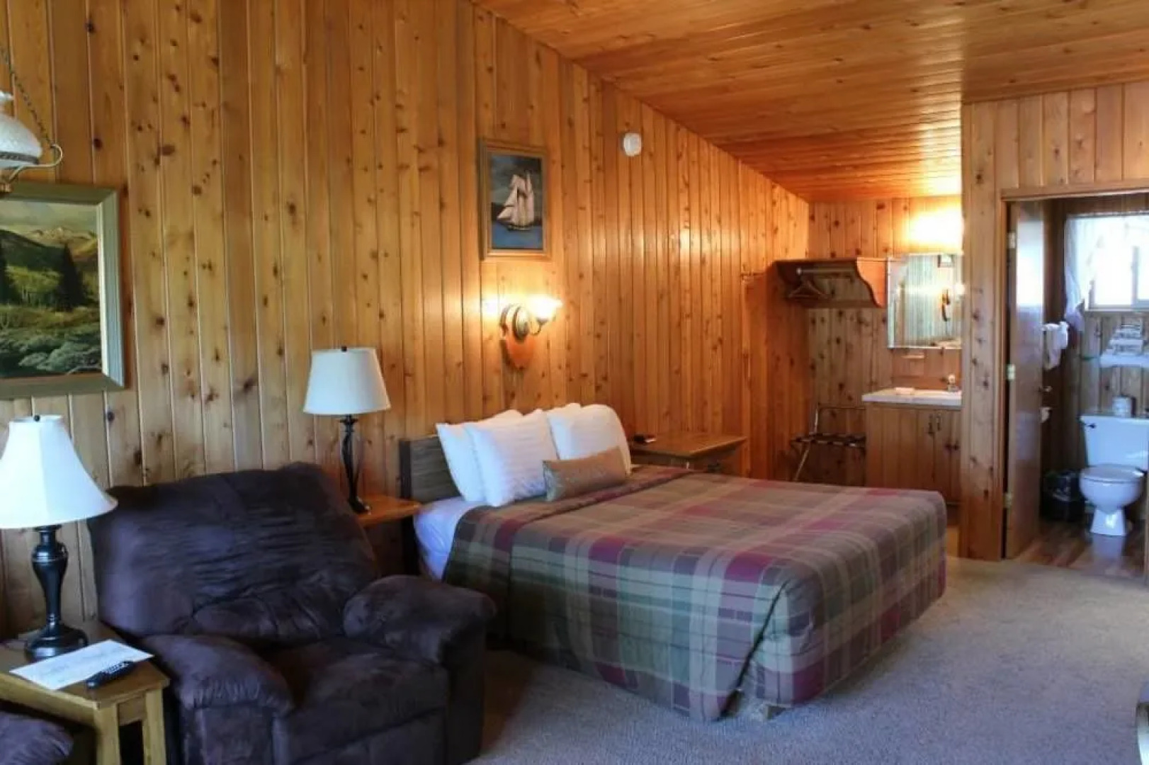 Ireland's Rustic Lodges