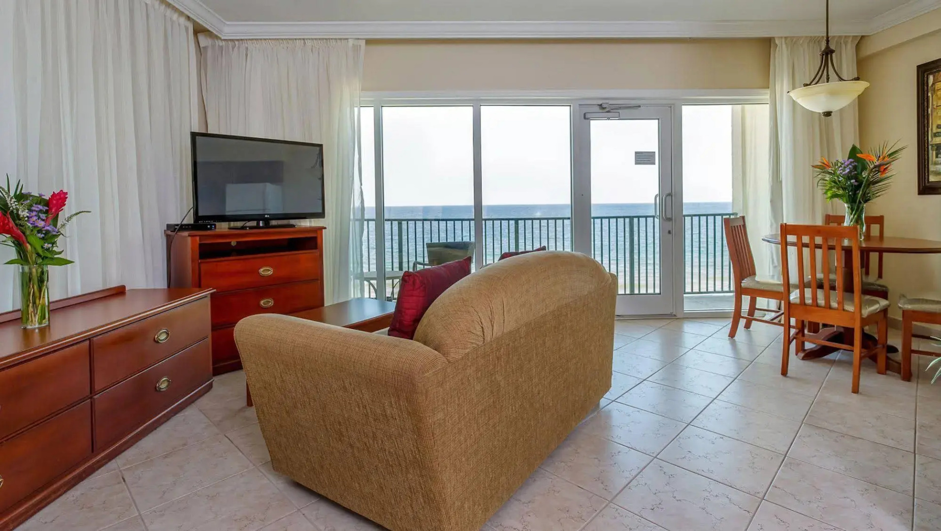 The Sea Lord Hotel & Suites (Adults Only)