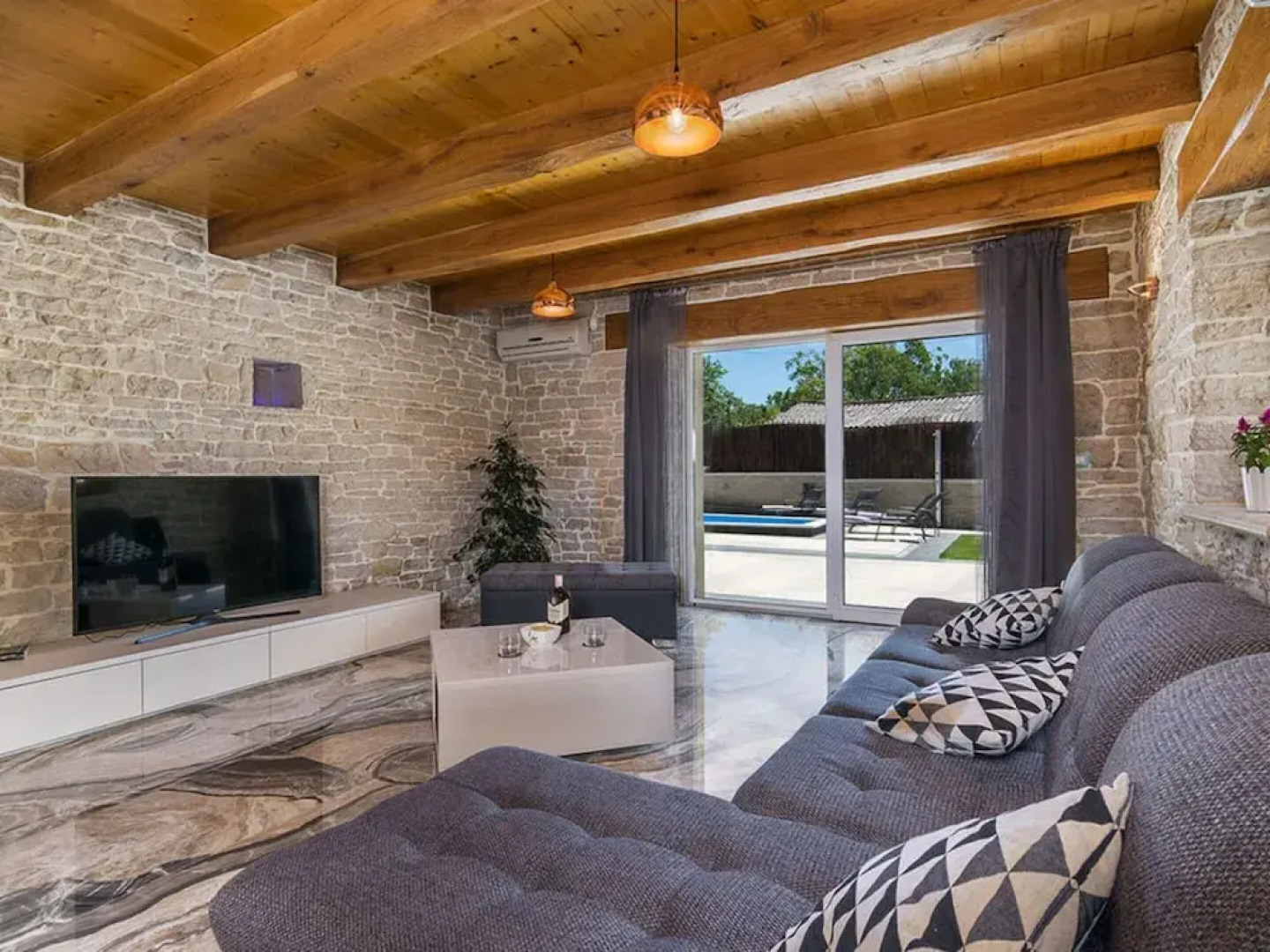 Villa Patrick Comfortable Holiday Residence