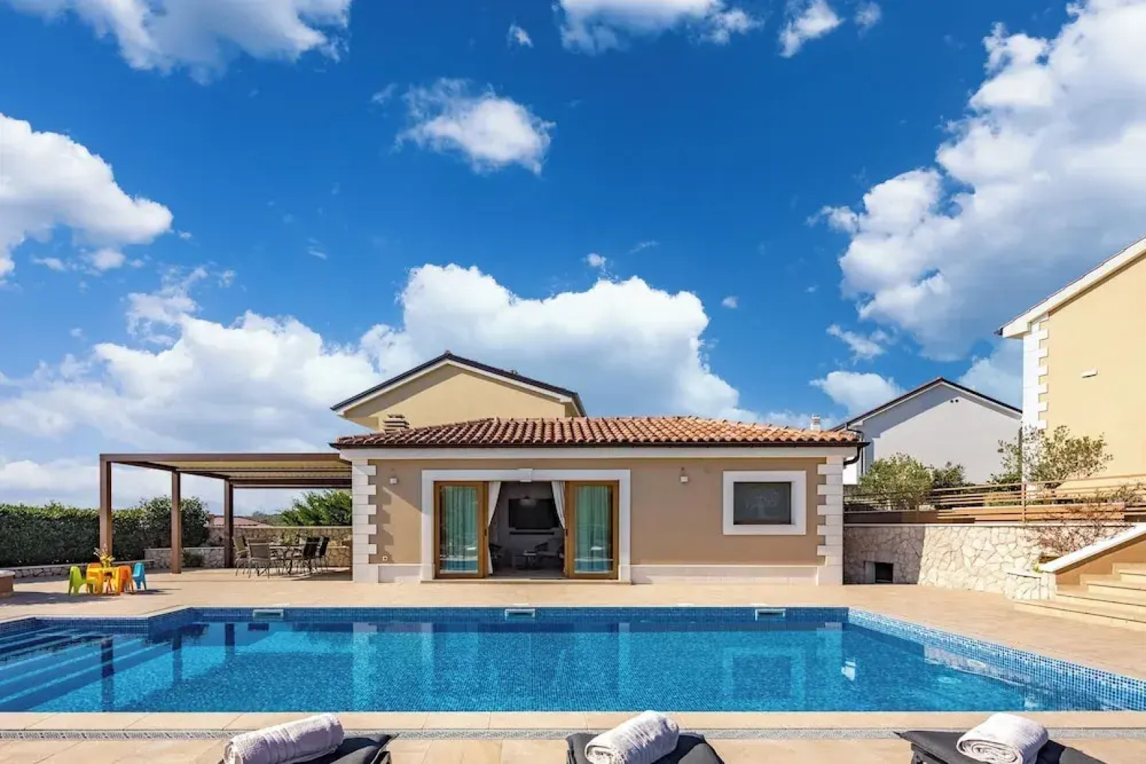 Villa Vilani Spa & Pool