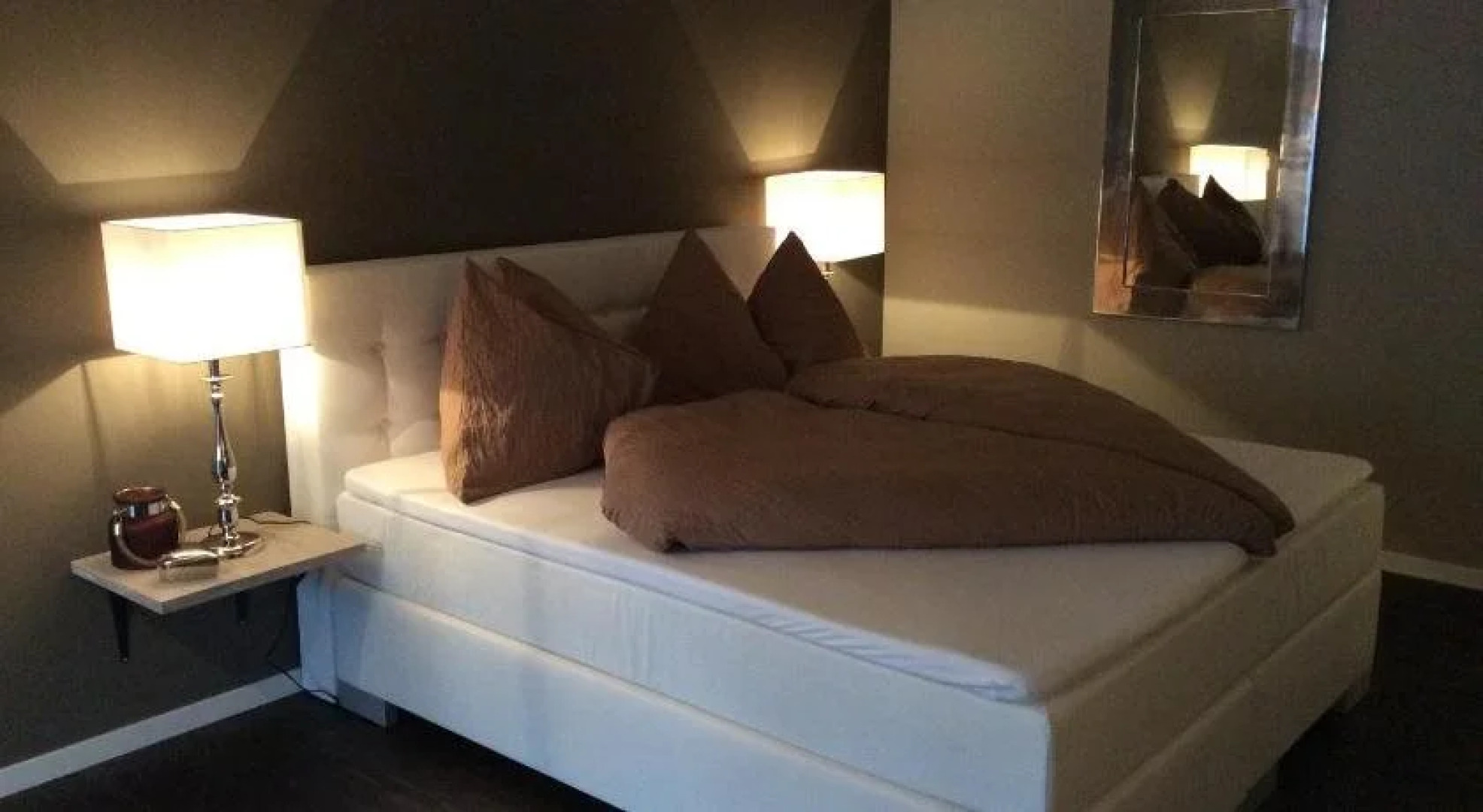 Landcafe mit Mini Hotel