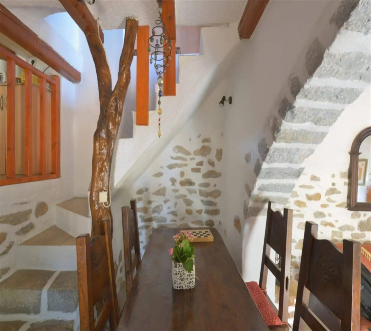 The Traditional Villas of Crete