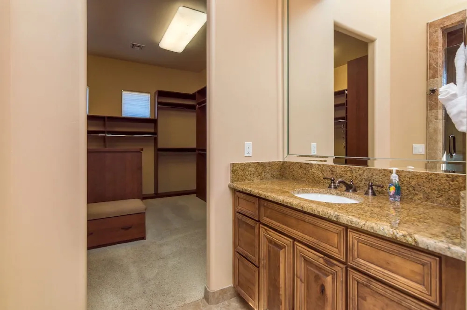 Casa Vista 4 Bedroom Home by RedAwning