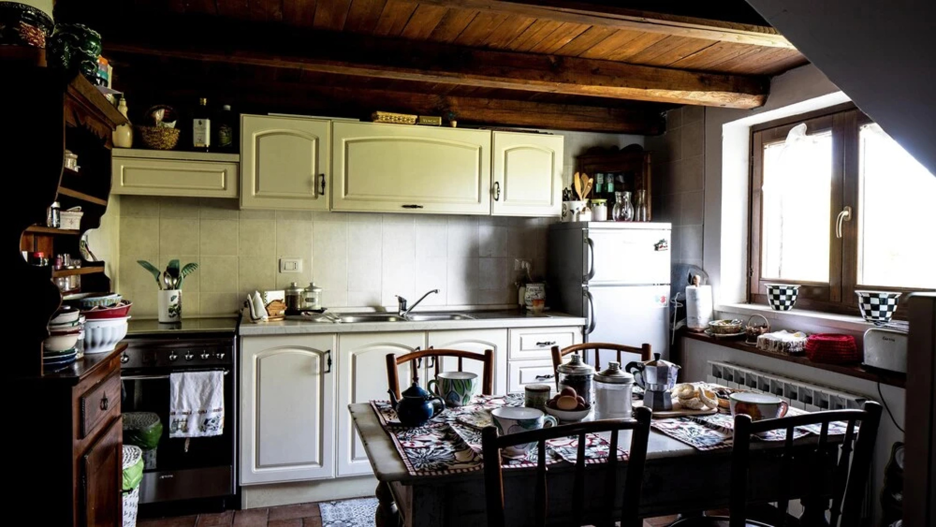 Casale Nasca In Pietra Immerso Nel Verde