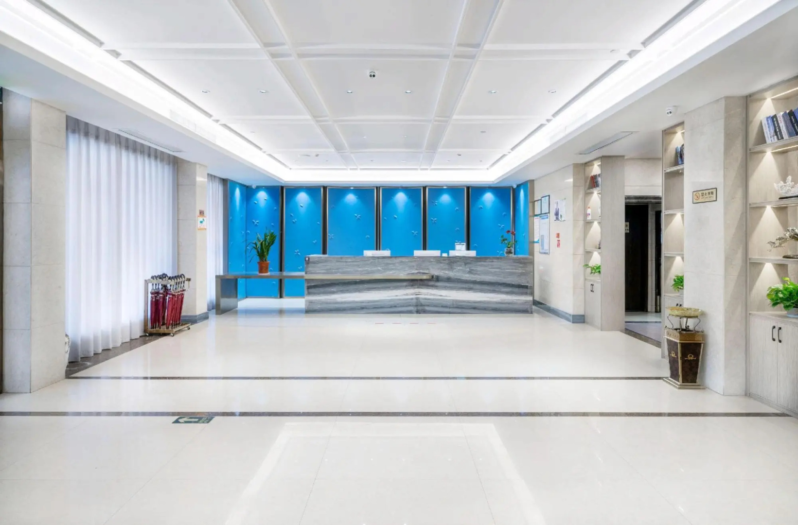 Yiwu Yuejia Business Hotel