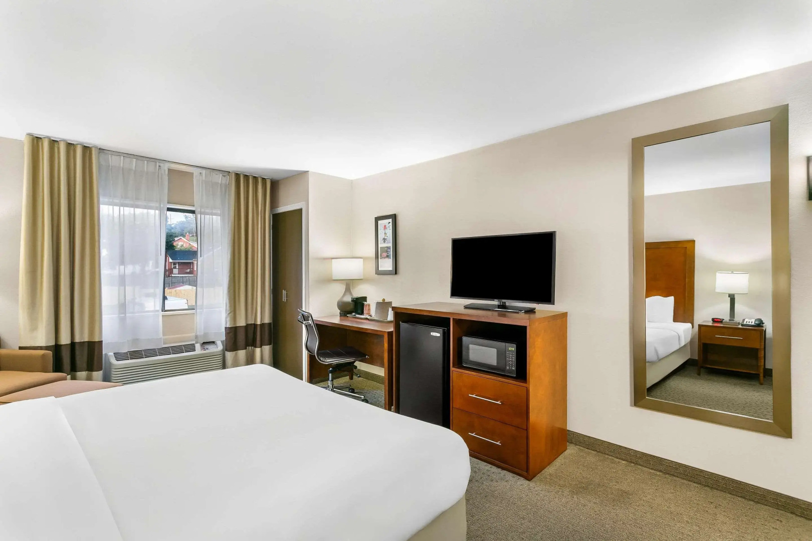 Comfort Inn Red Horse Frederick