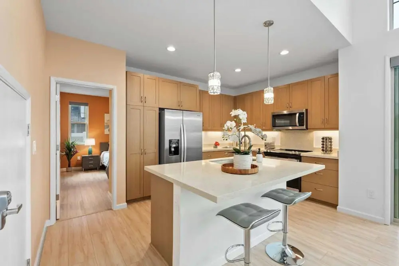 Ocean Views, Modern New Build, Yard 10min to Beach Ocean Escape by Avantstay