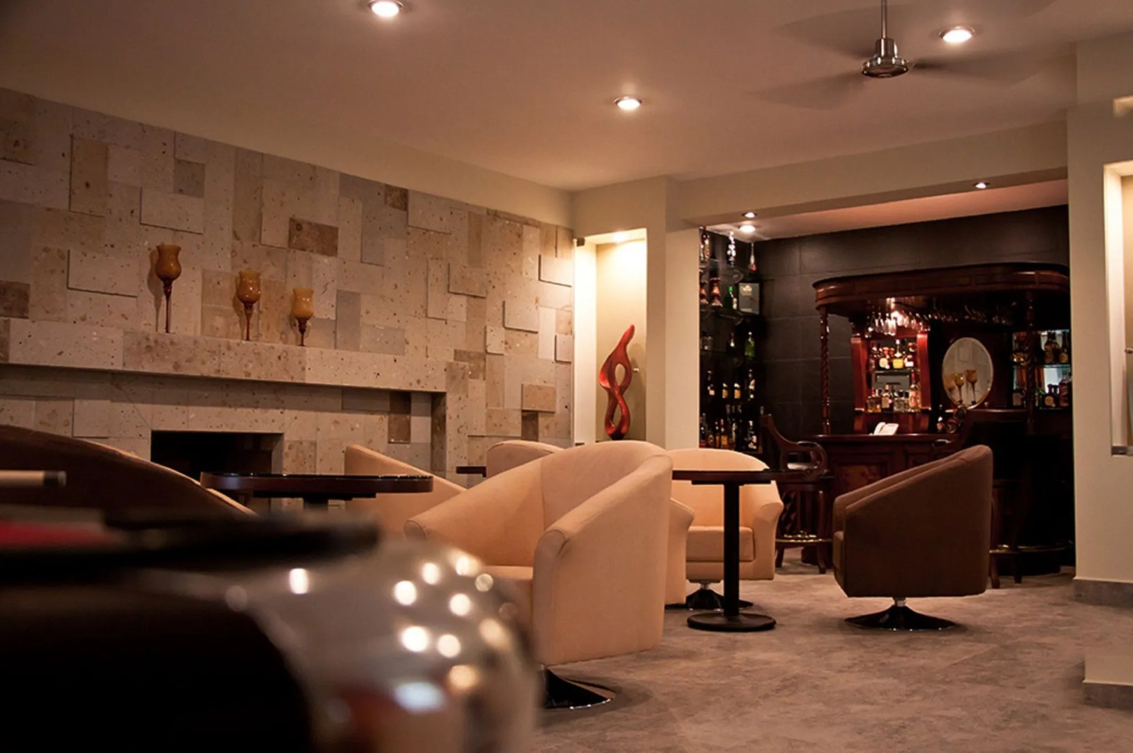 Hotel Ecce Inn & Spa