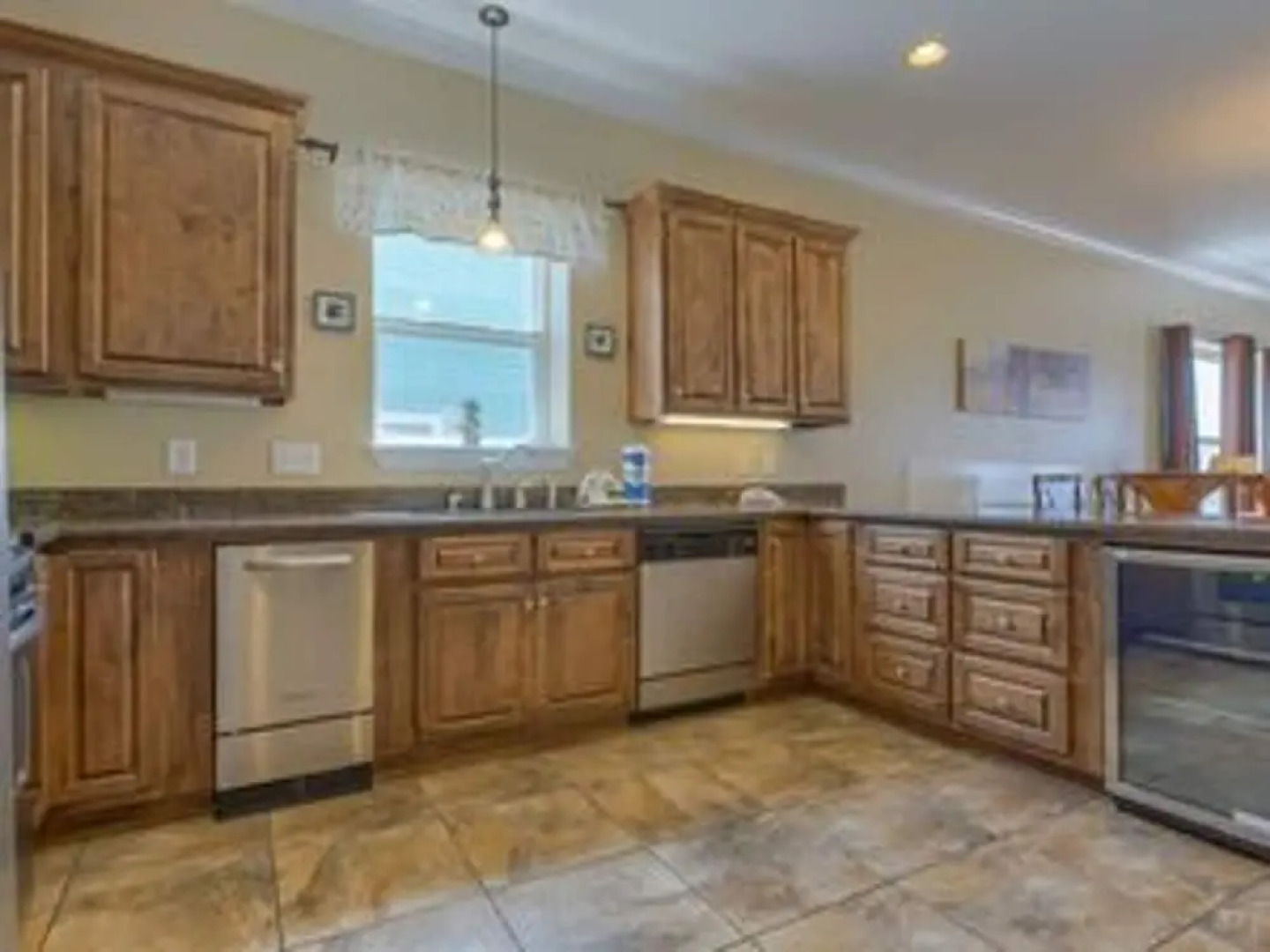 Beach Estate West by Meyer Vacation Rentals