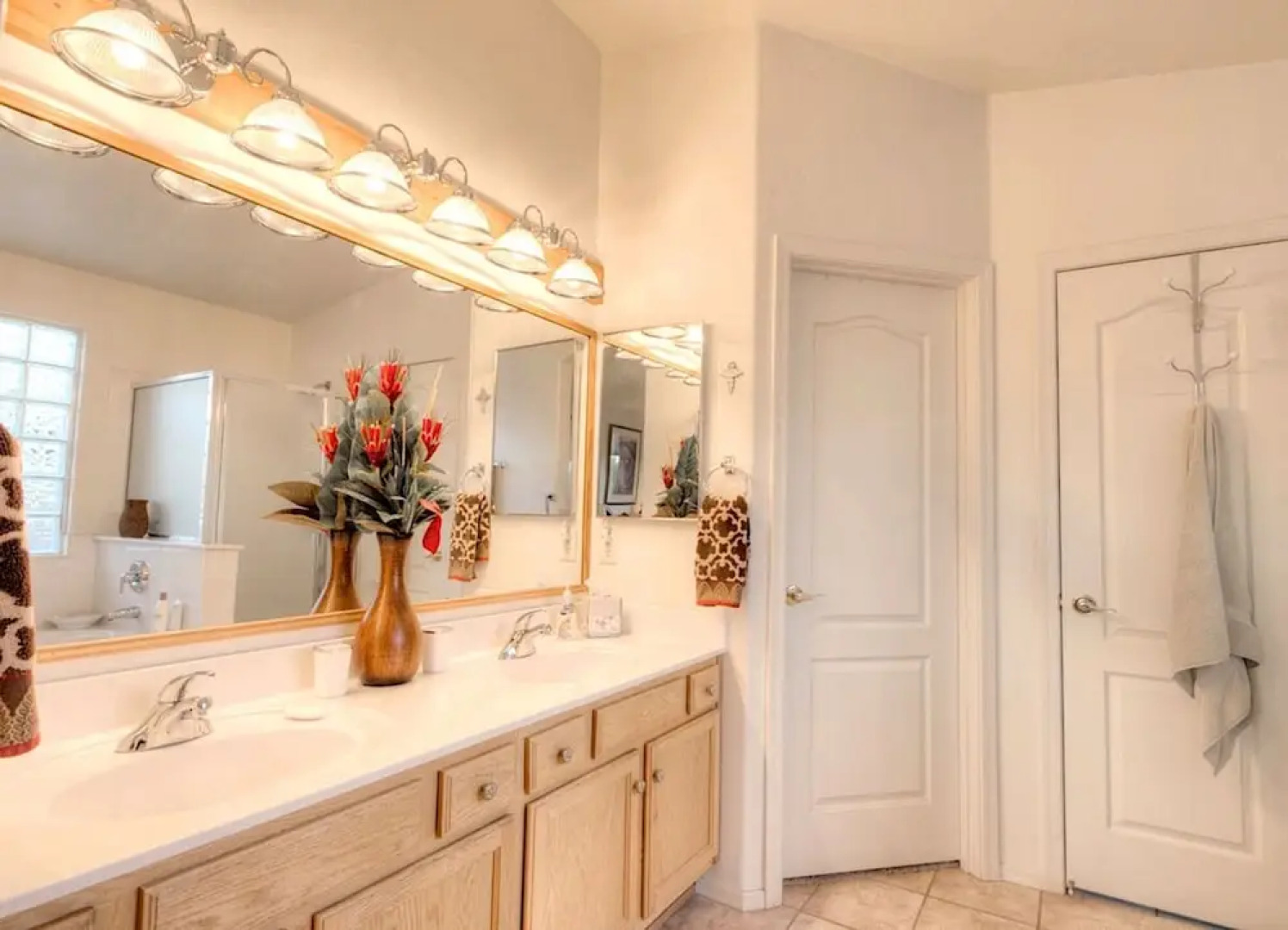 Mountain Calling 3BR by Casago