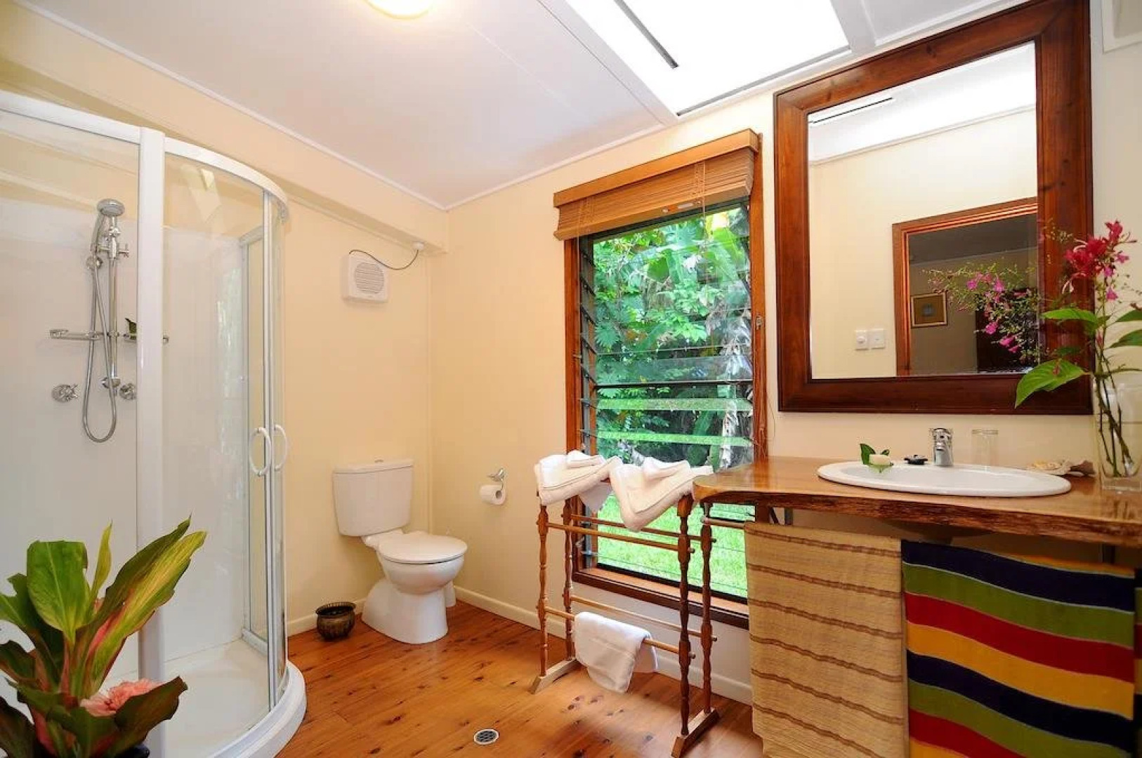 Cow Bay Homestay B&B