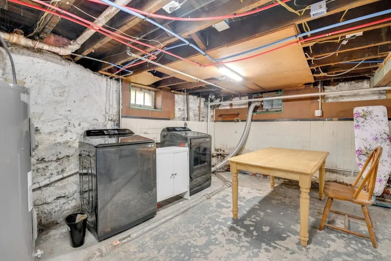 2 Mi to Steamtown Nhs: Family Home w/ Backyard!
