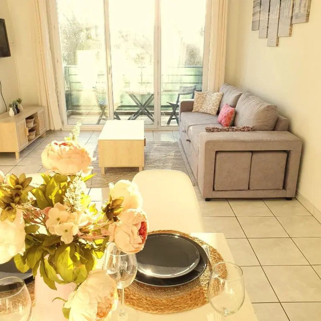 Appartement Colomiers belle vue proche des commodités avec piscine résidentielle