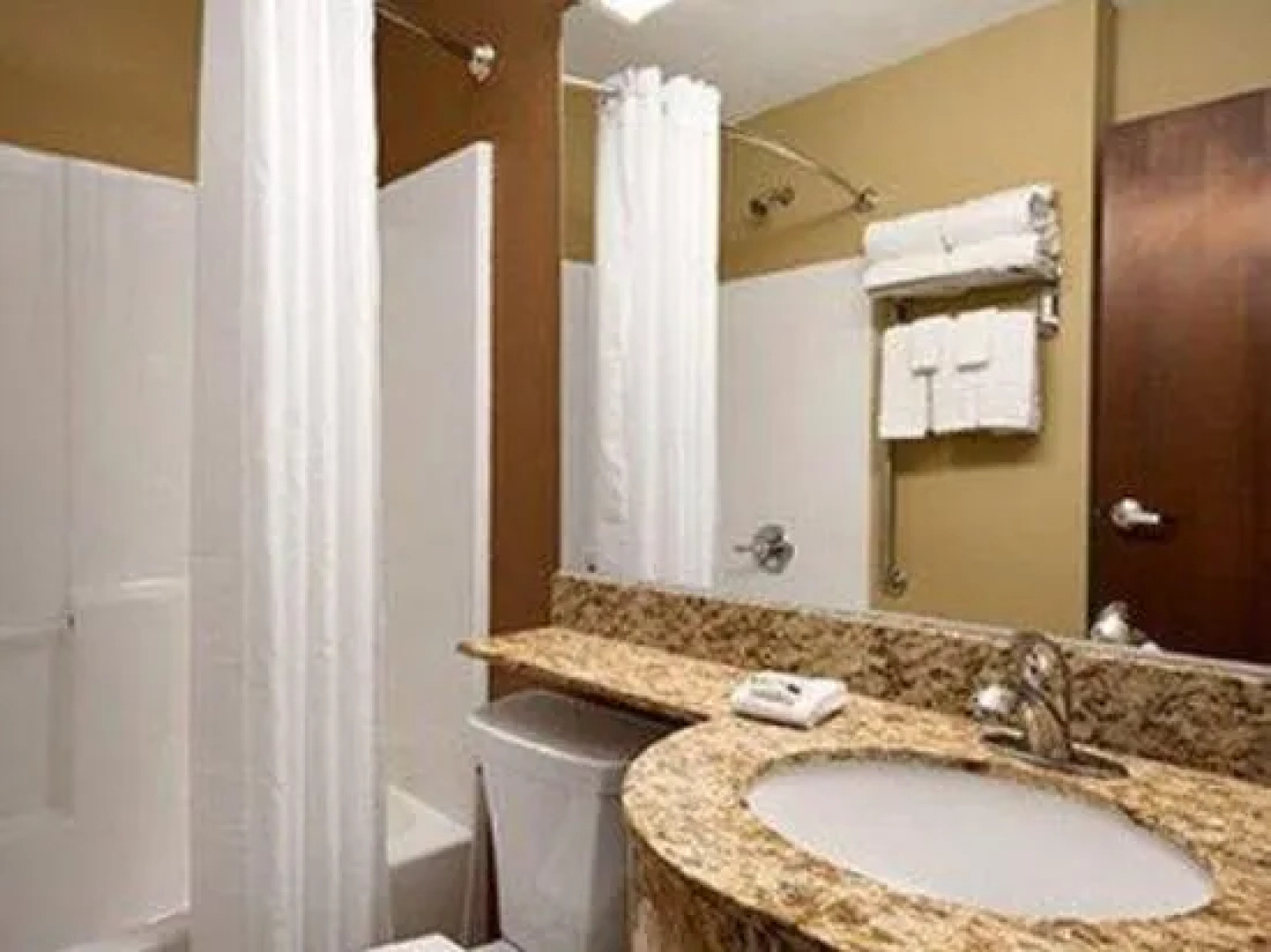 Microtel Inn & Suites Dillsboro/Sylva