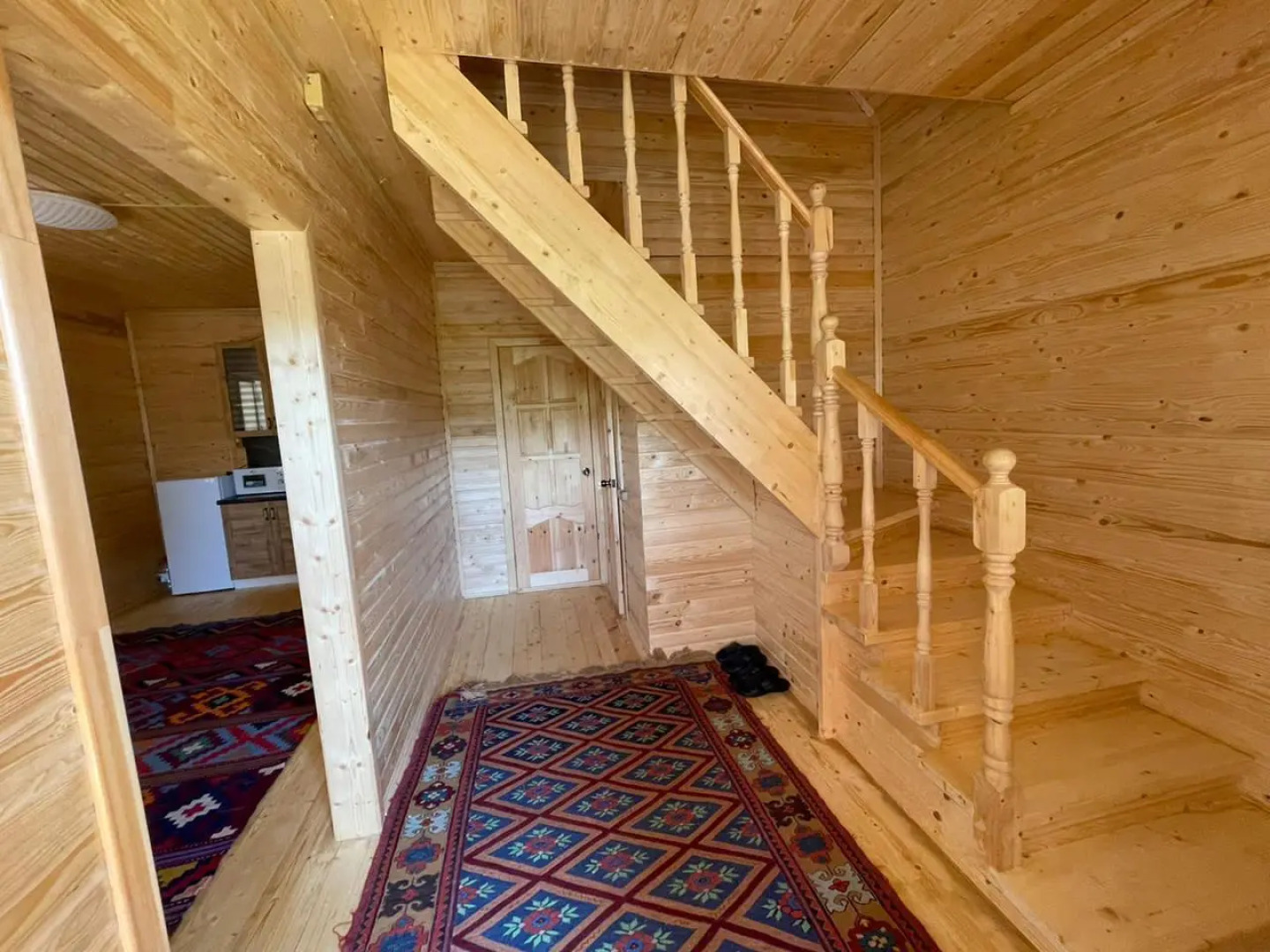 Коттеджи на Крепости семи братьев и одной сестры в Хучни