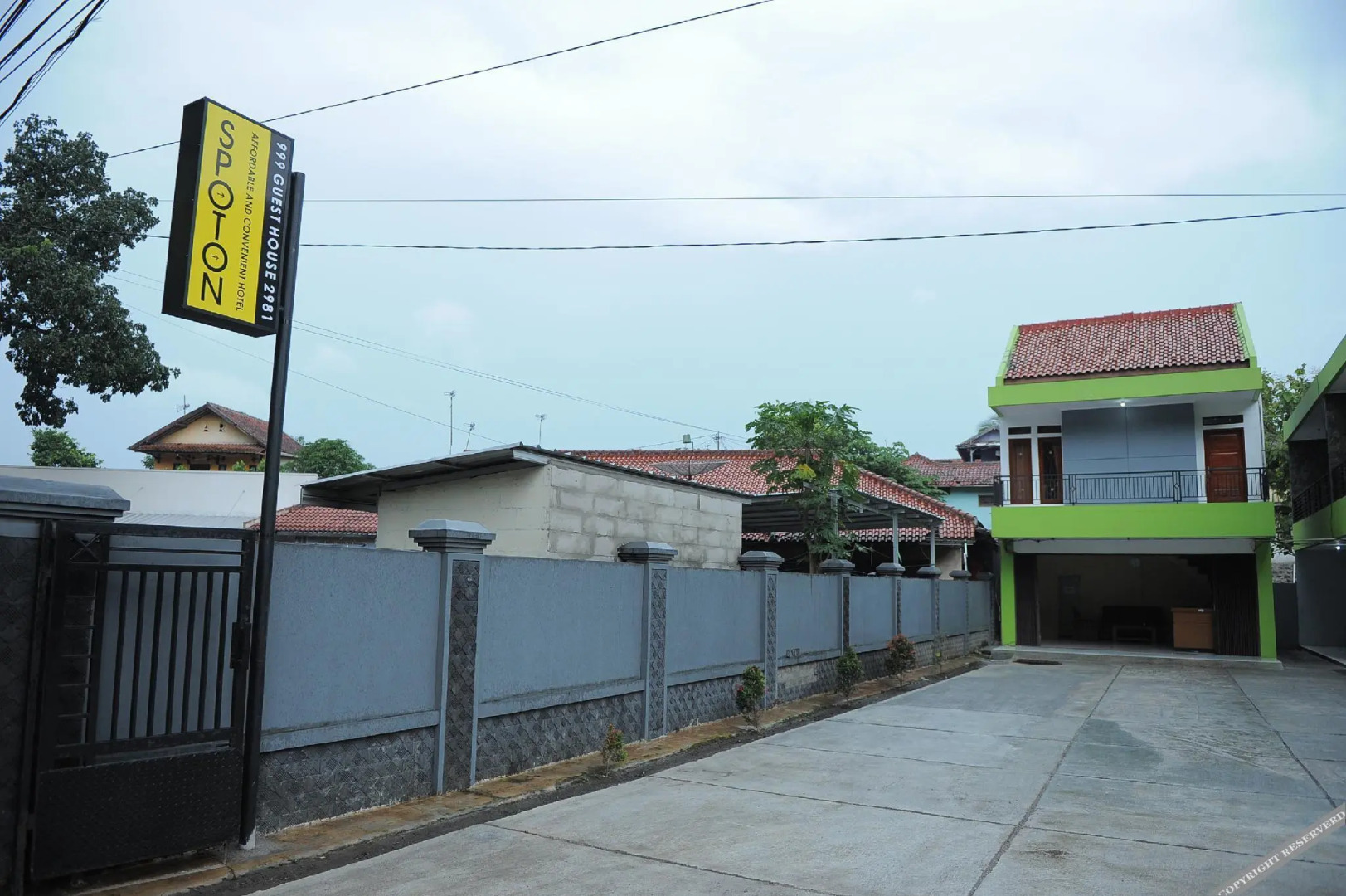 SPOT ON 2891 999 Guest House