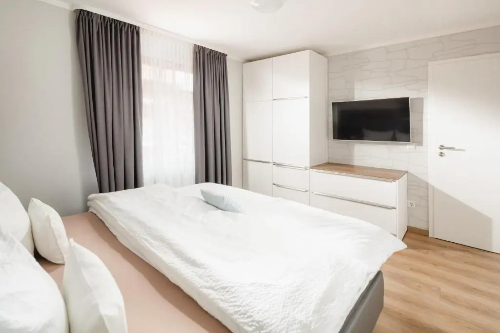 Winkelschiffchen IV mit Sauna