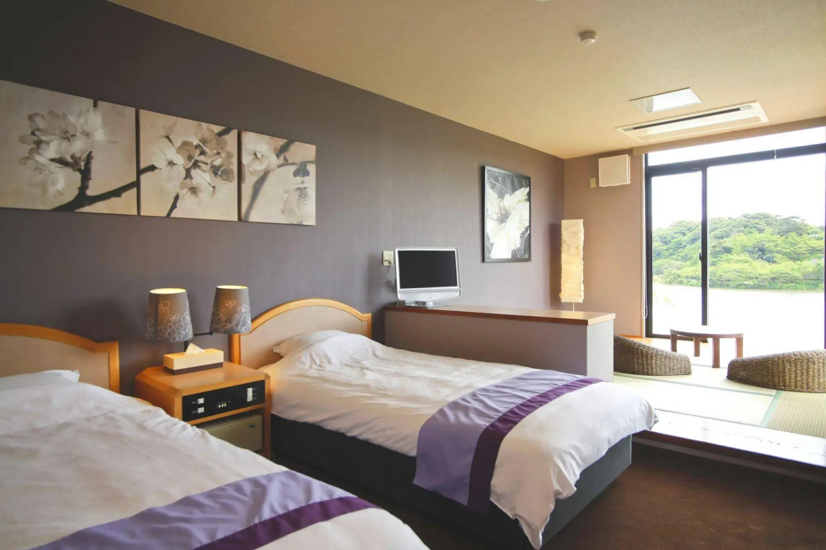 HOTEL and KOTEI SOKA