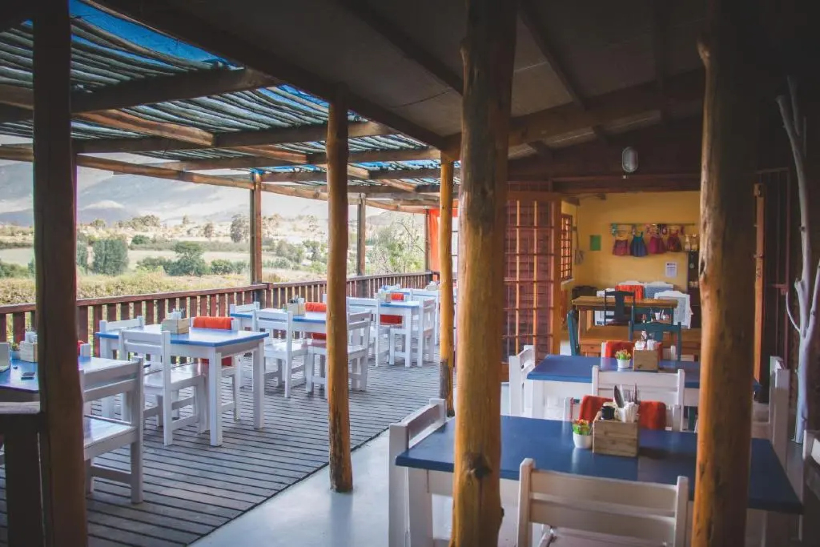 Blue Cow Barn - Boutique Farm
