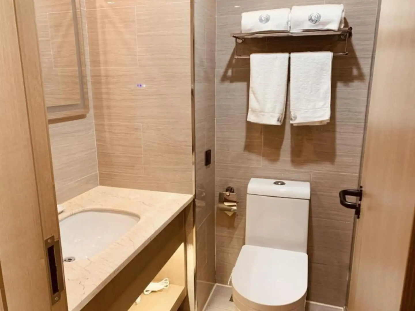 GreenTree Inn Baicheng Taobei Railway Station Hote