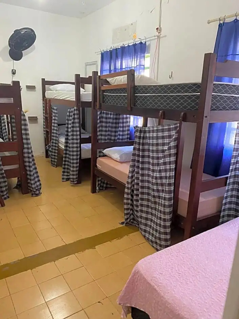 Hostel e Cacha¿ia da Cris