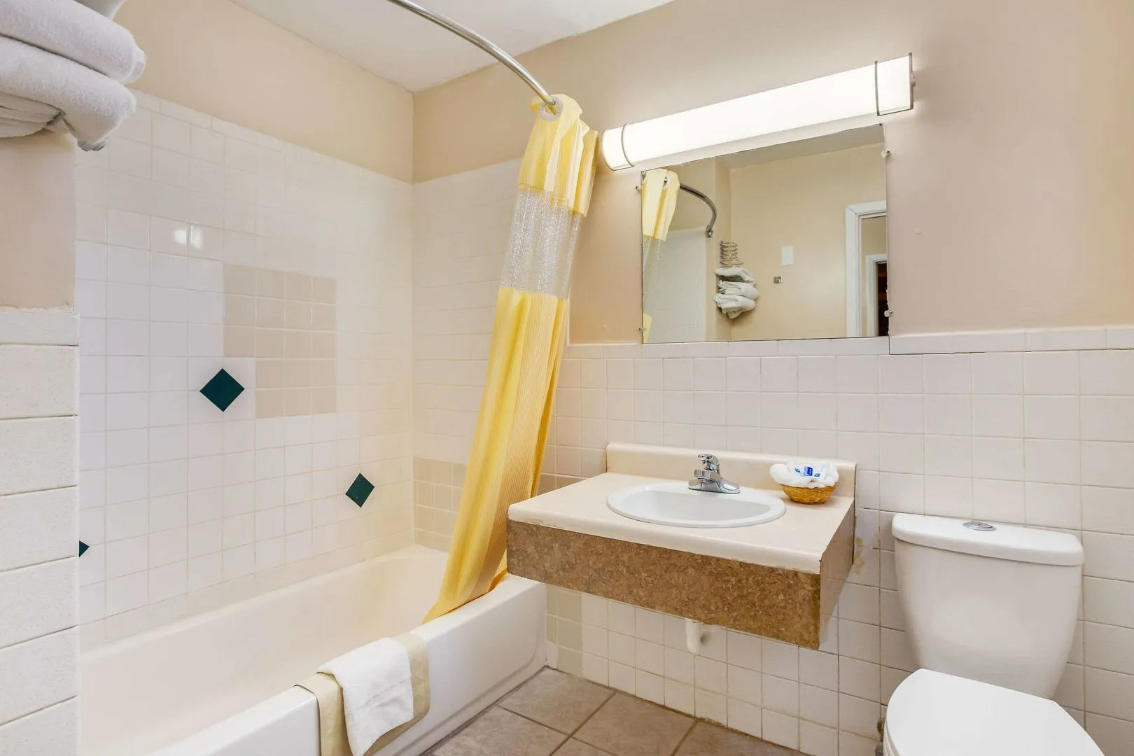 Rodeway Inn & Suites Raton