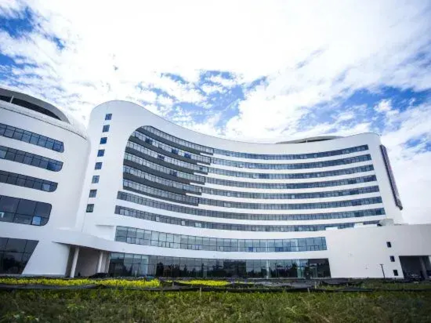 Xingtai Blue Horizon Grand Holiday Hotel