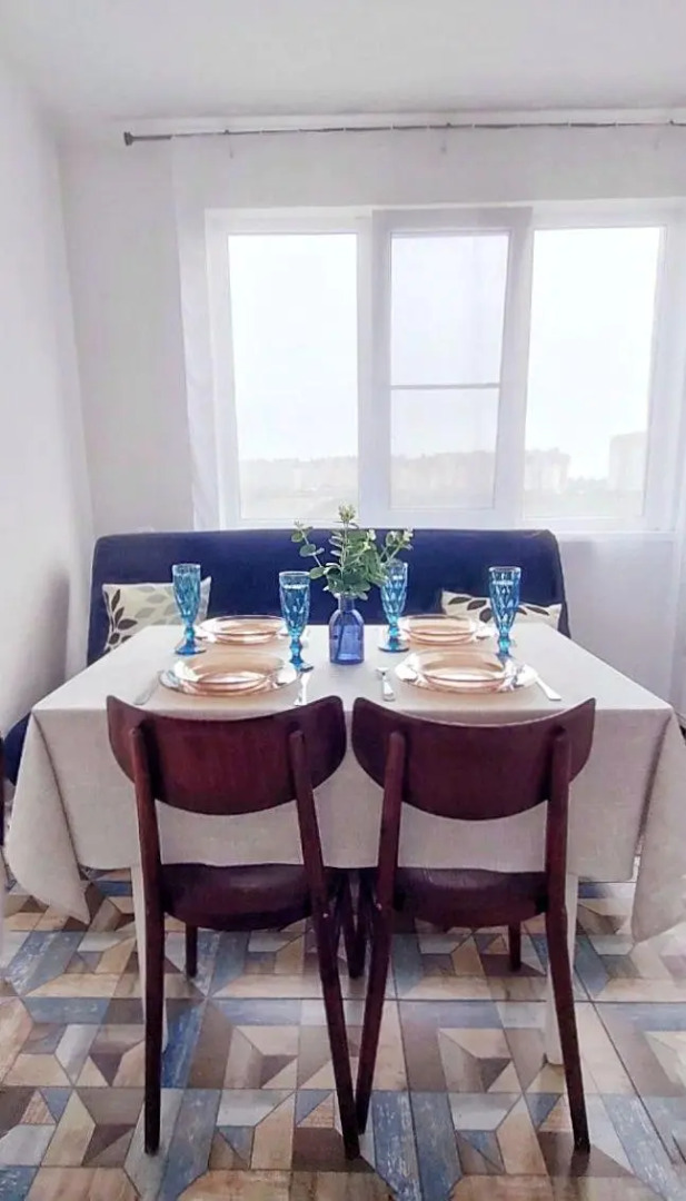 Солнечный эвкалипт на улице Крылова