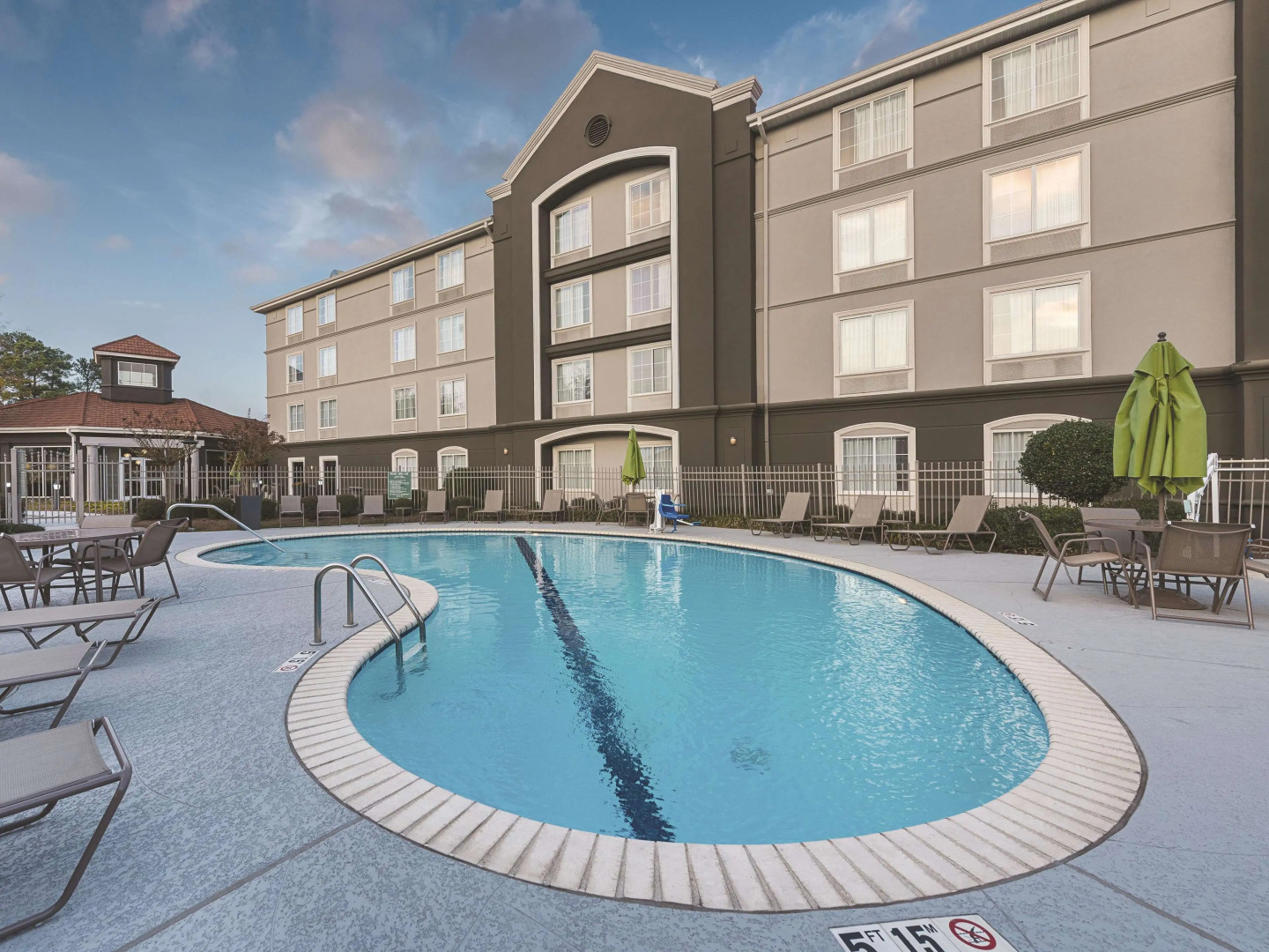 La Quinta Inn & Suites by Wyndham Shreveport Airport