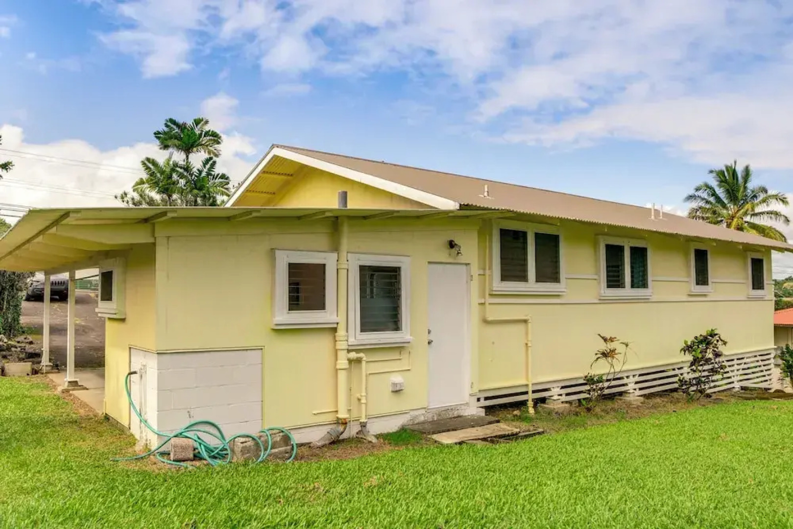 Charming Historic Hilo House Minutes to Beach!
