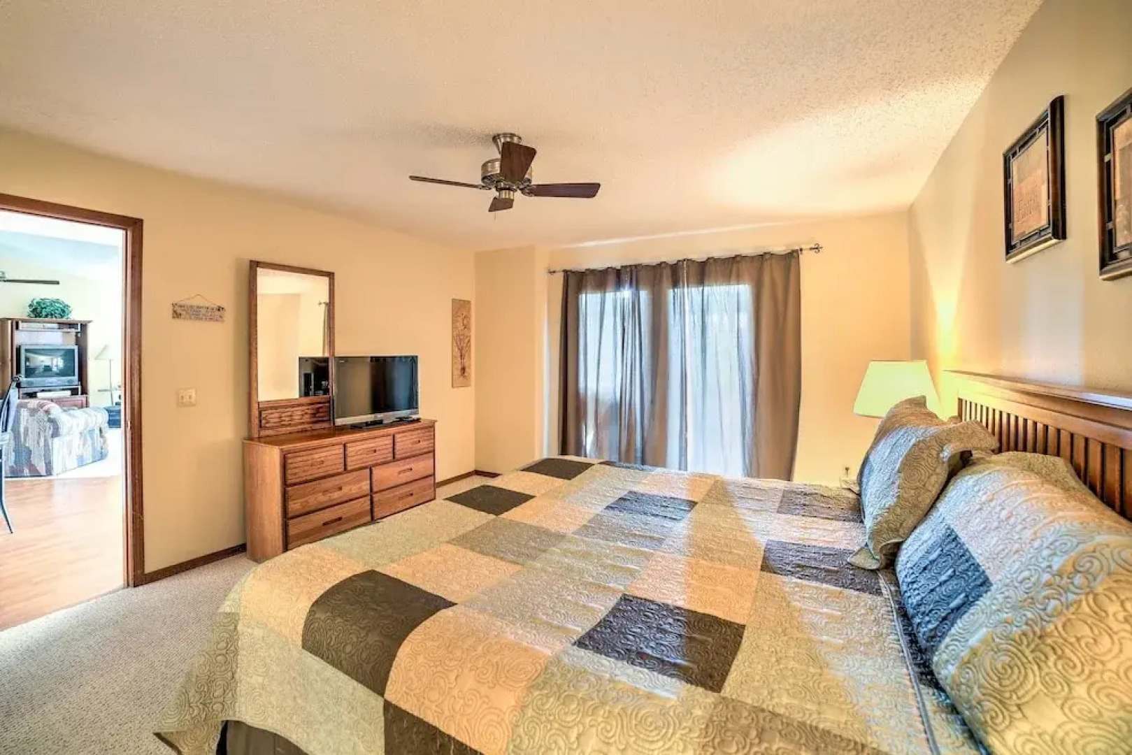 Holiday Island Home w/ Patio + Golf Course View!