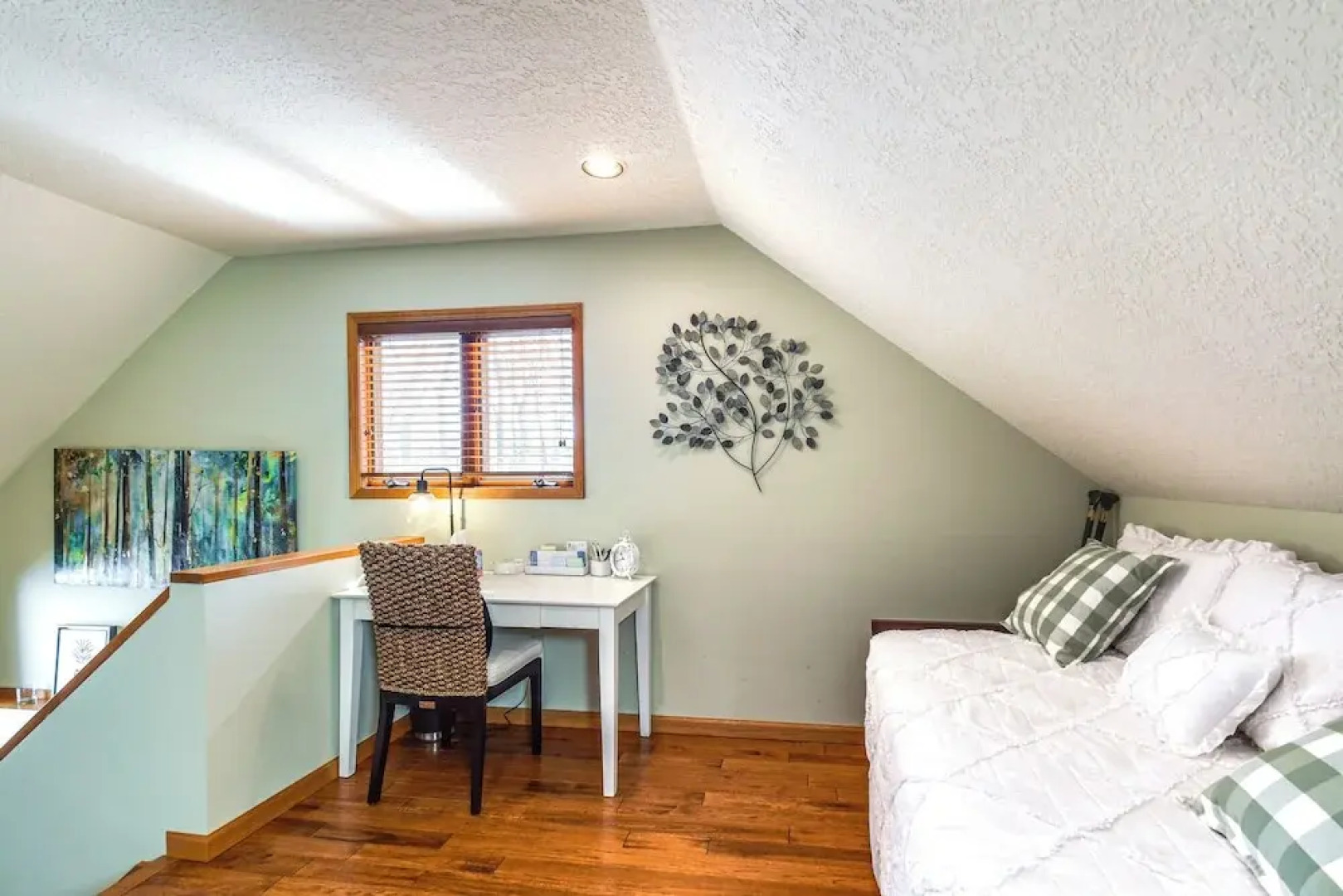 Galena Townhome w/ Deck & Golf Course View!