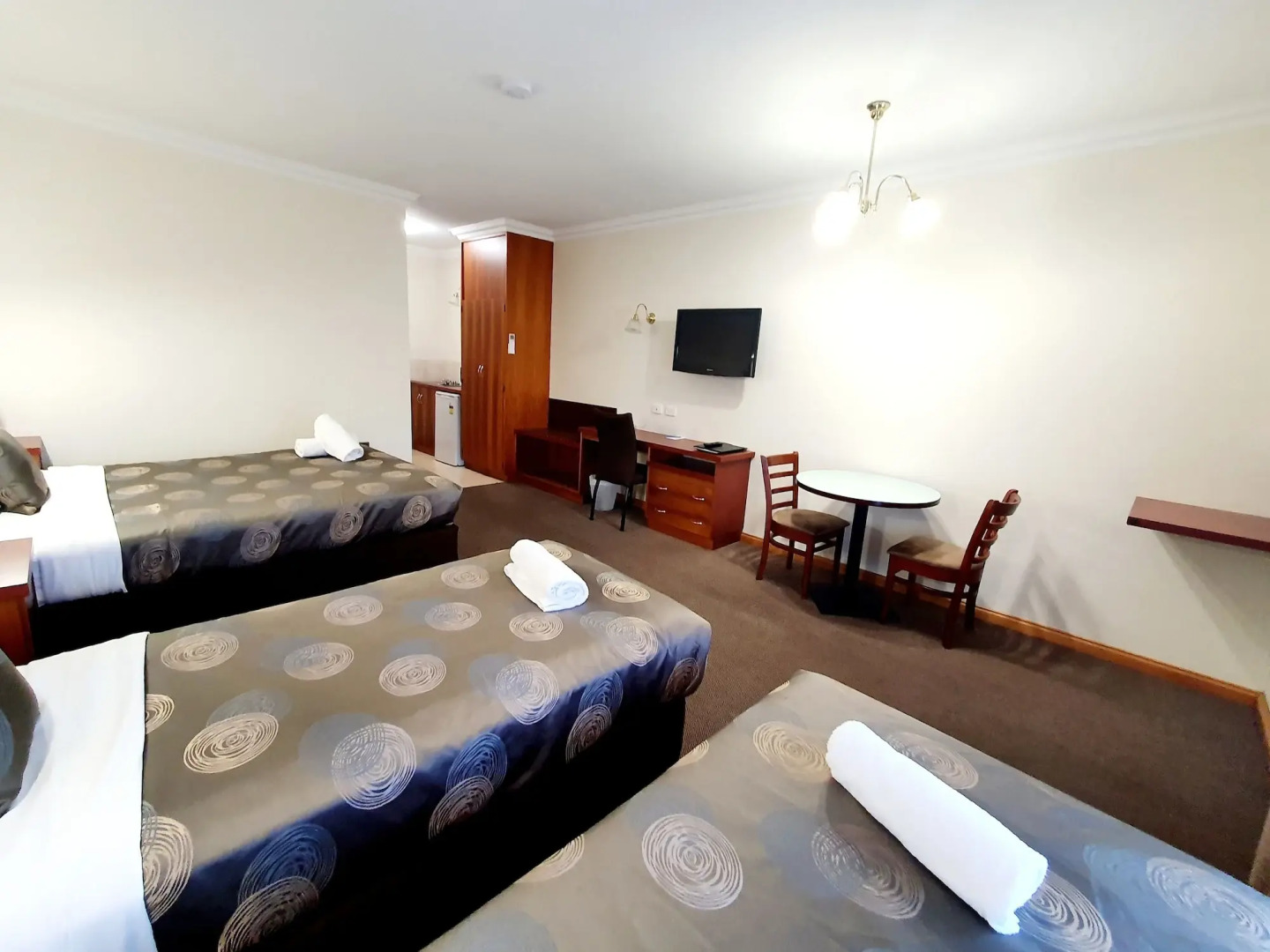 Golden Grain Motor Inn