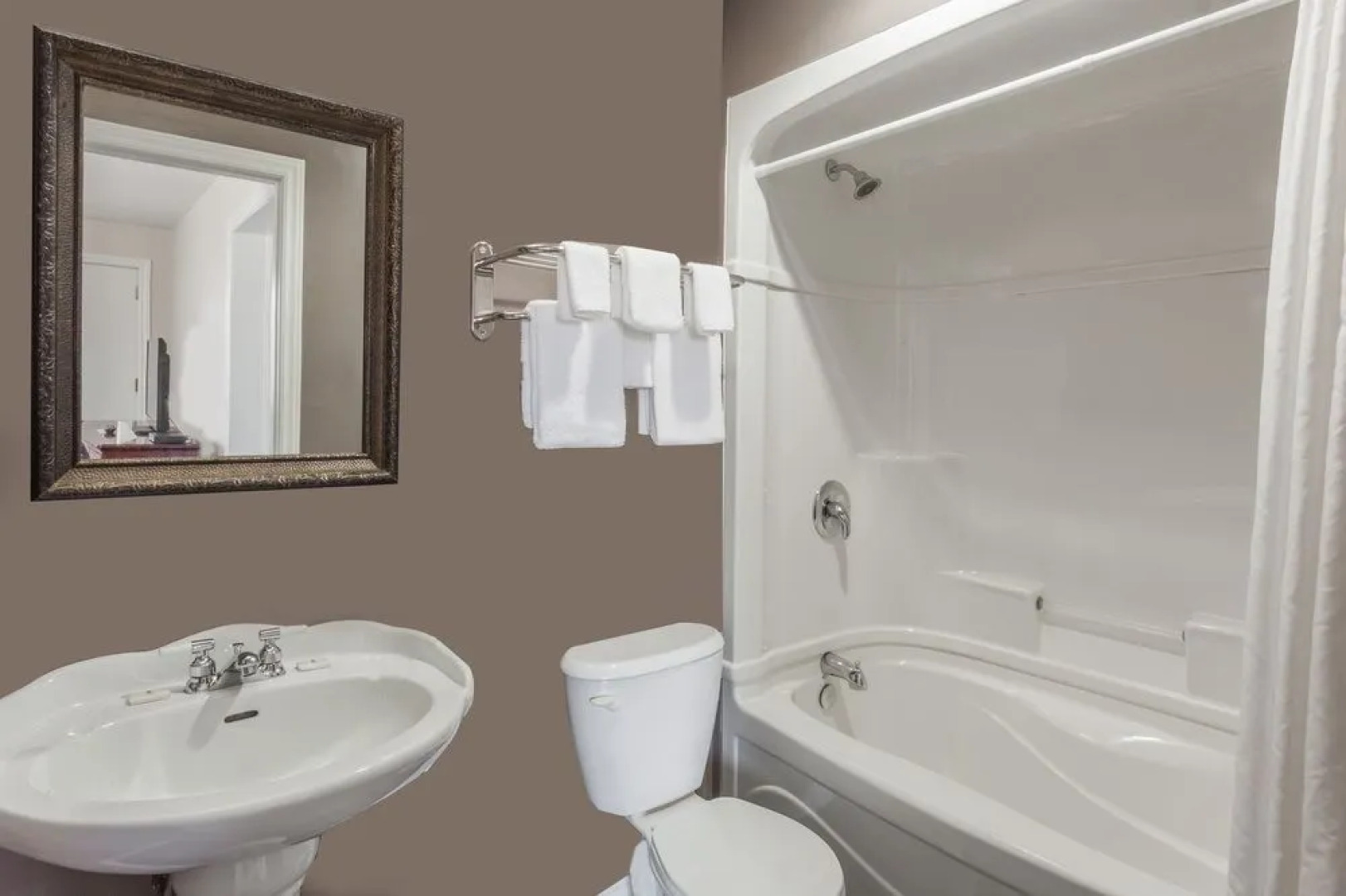 Super 8 Kirkland Lake