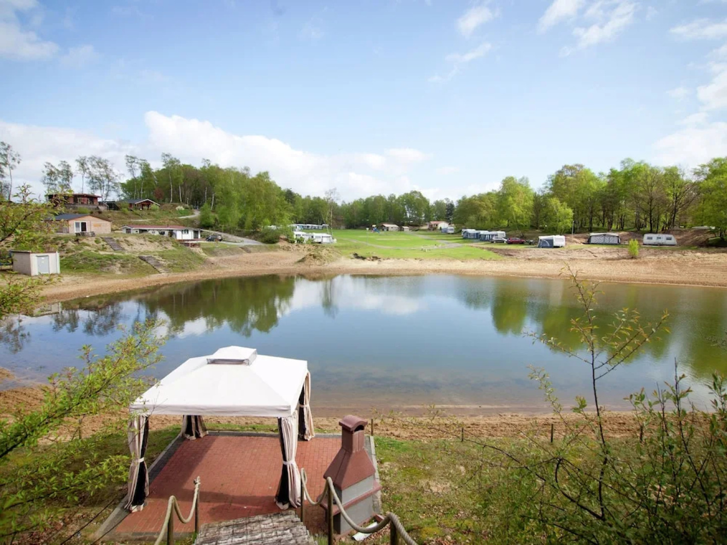 Lake View Detached Chalet near Netherlands Border