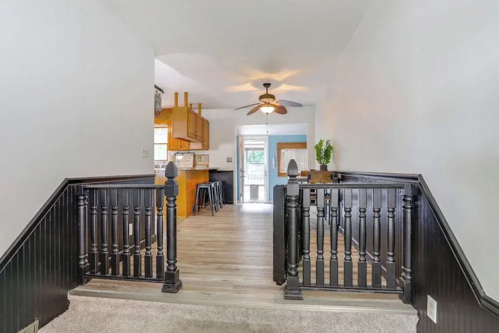 Steps to Lake Erie! Cedar Point Home Base w/ Deck