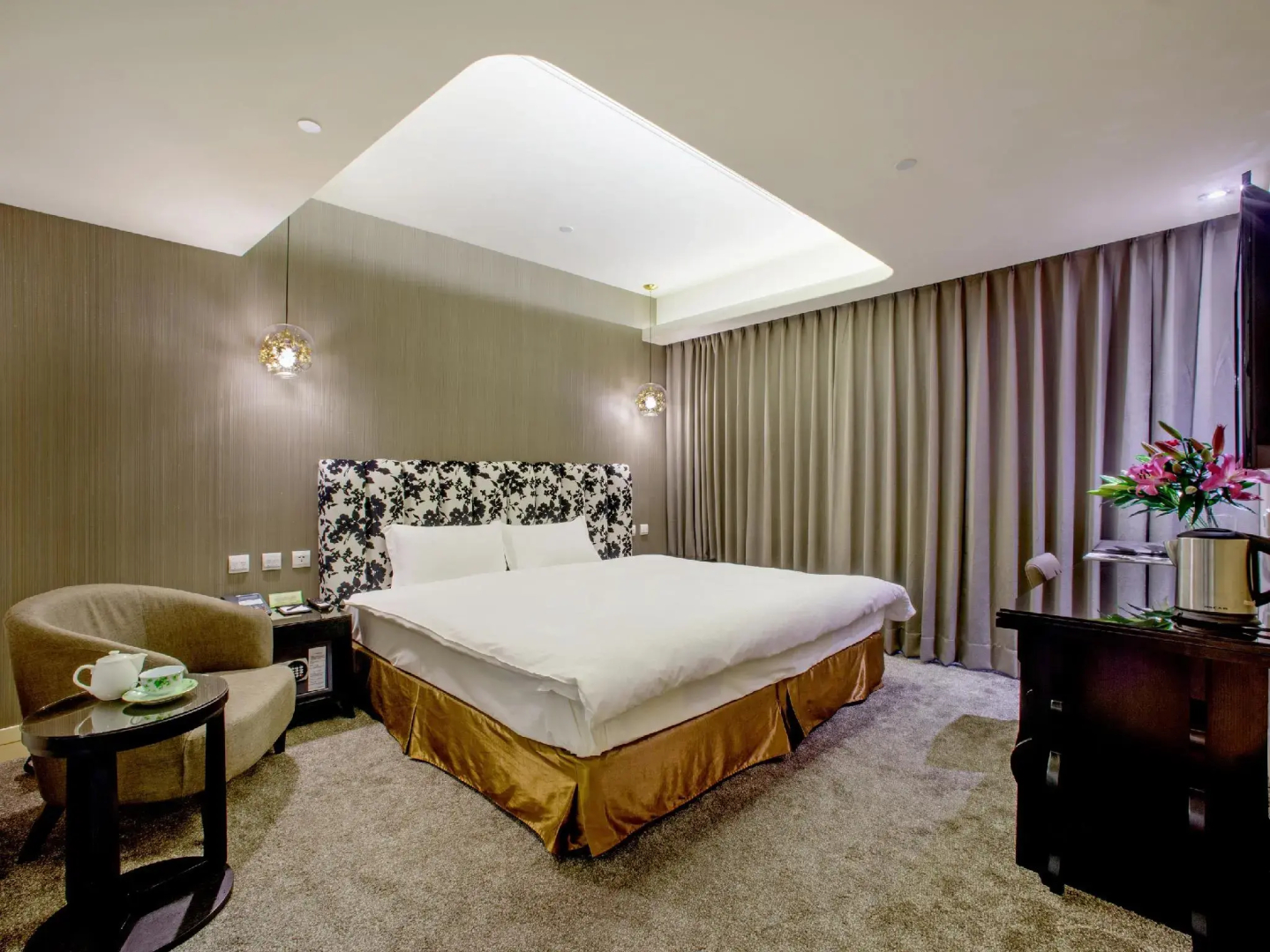 Stay Hotel - Taichung Yizhong