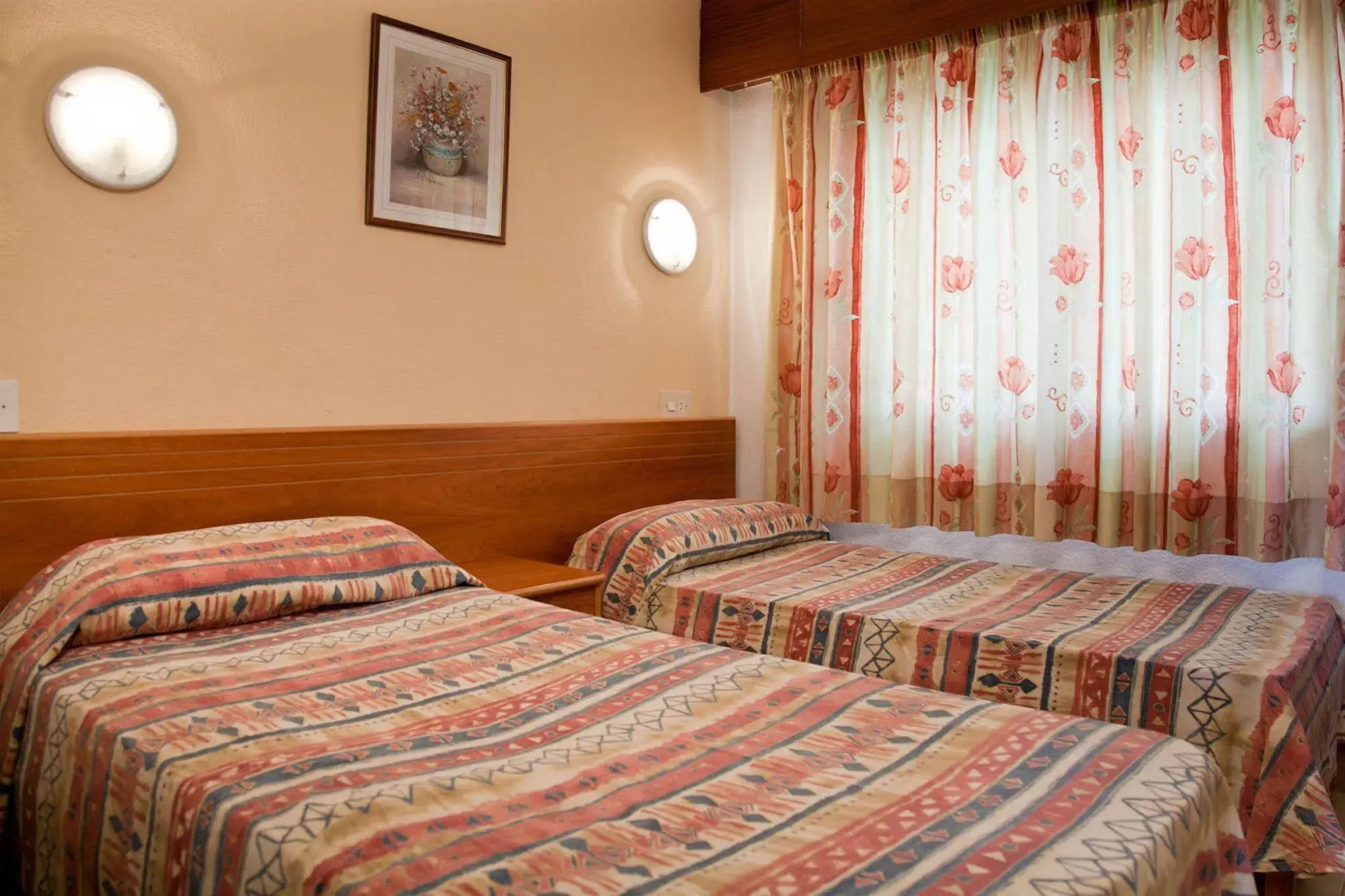 Apartamentos Mira Mola