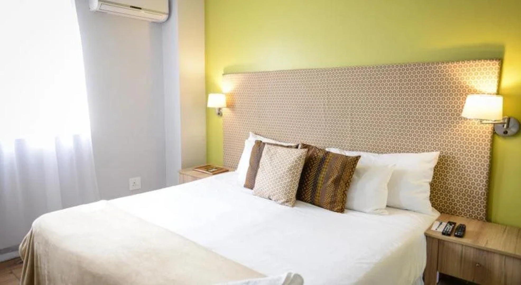 Hokahanya Inn & Conference Centre