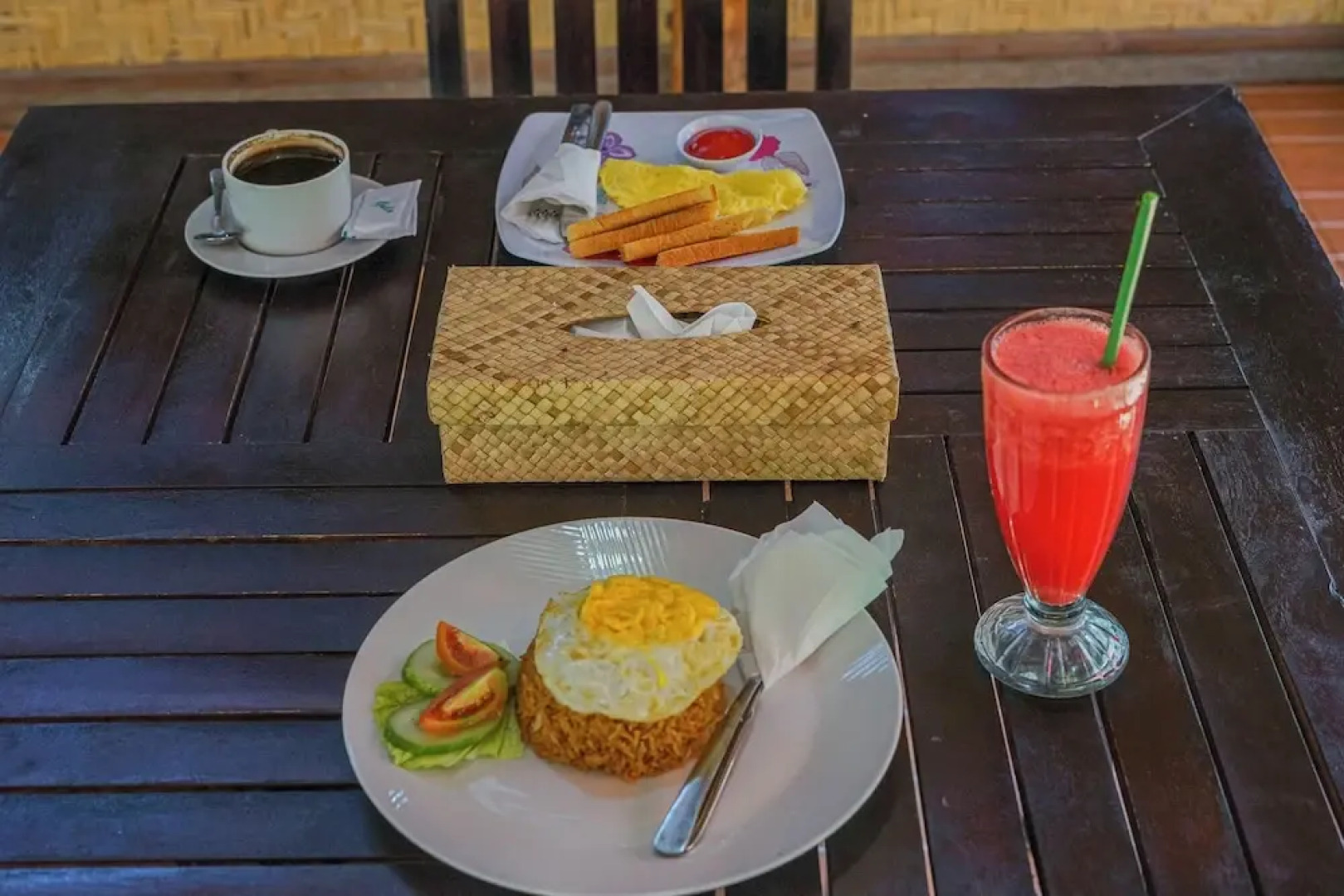 Made Taro Menjangan Homestay