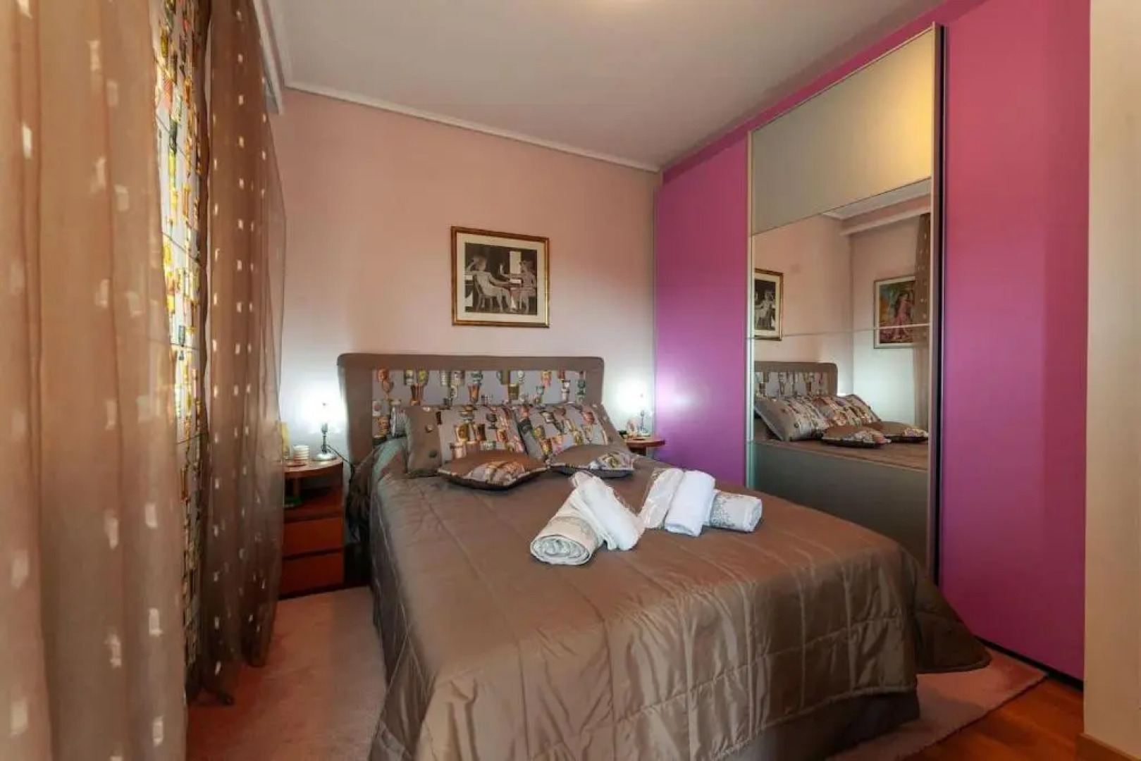 4 Bed Villa - Sleeps 10 - Pets - Pool - Hottub