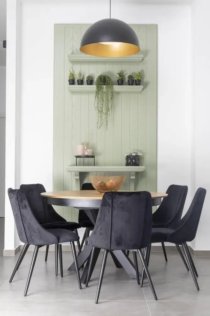 Stylish Garden Apartment near Akhziv Beach