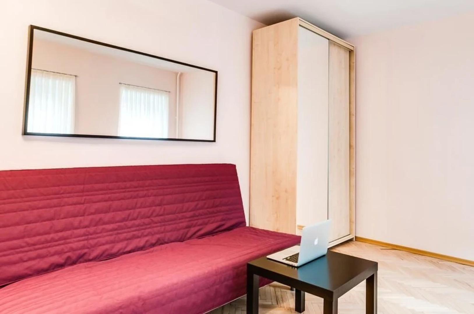 Apartments on Zhukovskogo 49